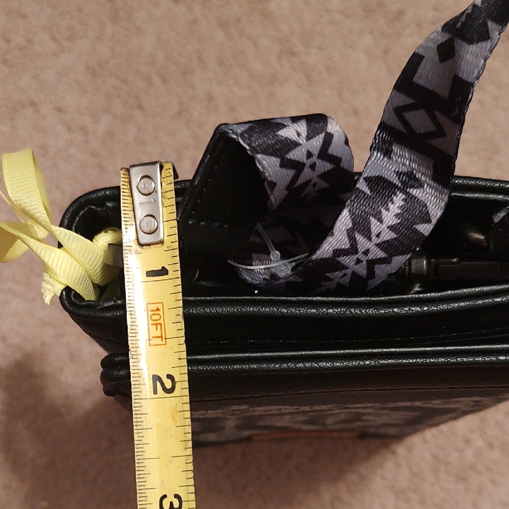 Wrangler Black and Gray Geometric Crossbody Or Wristlet - Picture 14 of 14